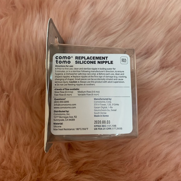 Comotomo Replacement Silicone Nipples - Slow Flow 1 Hole - Brand New & Unopened - Picture 5 of 8
